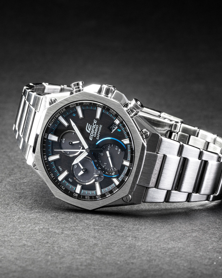 Фото №1 - Casio представляет EQB-1100 — усовершенствованную флагманскую модель бренда Edifice с многофункциональным механизмом