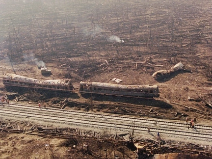 «От одежды остались лохмотья, бантики на головах девочек поплавились»: огненный ад катастрофы под Ашой