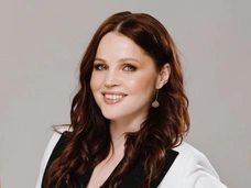 Екатерина Вуличенко о счастье во втором браке, переходном возрасте дочери и мечте похулиганить на съемках