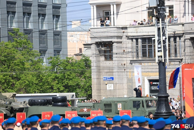 Можно смотреть парад прямо с балкона… | Источник: Наталья Лапцевич