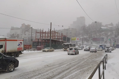 Владивосток вновь сковали 10-балльные пробки