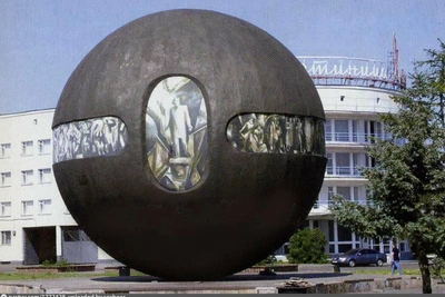 Шар «Держава» в Омске демонтируют: история и архивные снимки