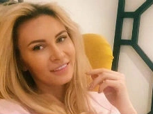 Элина Камирен распродает собственные вещи