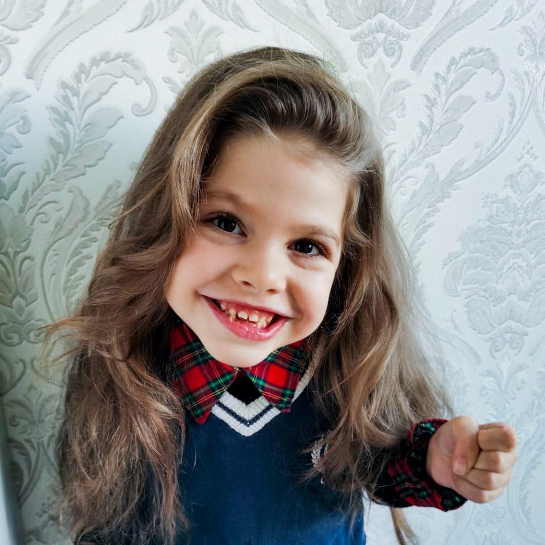 «Самая красивая девочка России» Ксения Никитина умерла в 8 лет от неизлечимого генетического заболевания