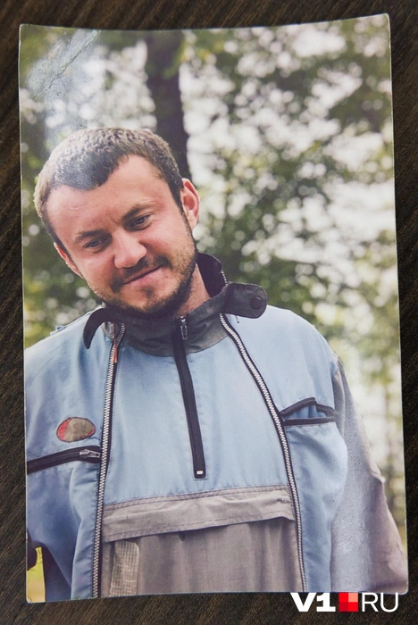 По словам водителя такси, Денис сел на переднее сиденье | Источник: Алексей Волхонский / V1.RU 
