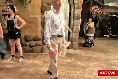 Грэм отказался говорить о палочке для пузырей из Диснейуорлда