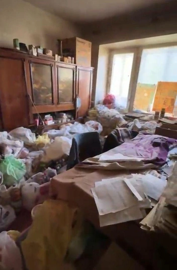 И на кухне, и в комнатах, и в ванной с коридором | Источник: читатель НГС