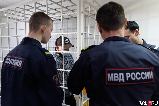 Полиция, банки и агентства по недвижимости пытаются минимизировать действия мошенников | Источник: Алексей Волхонский / V1.RU