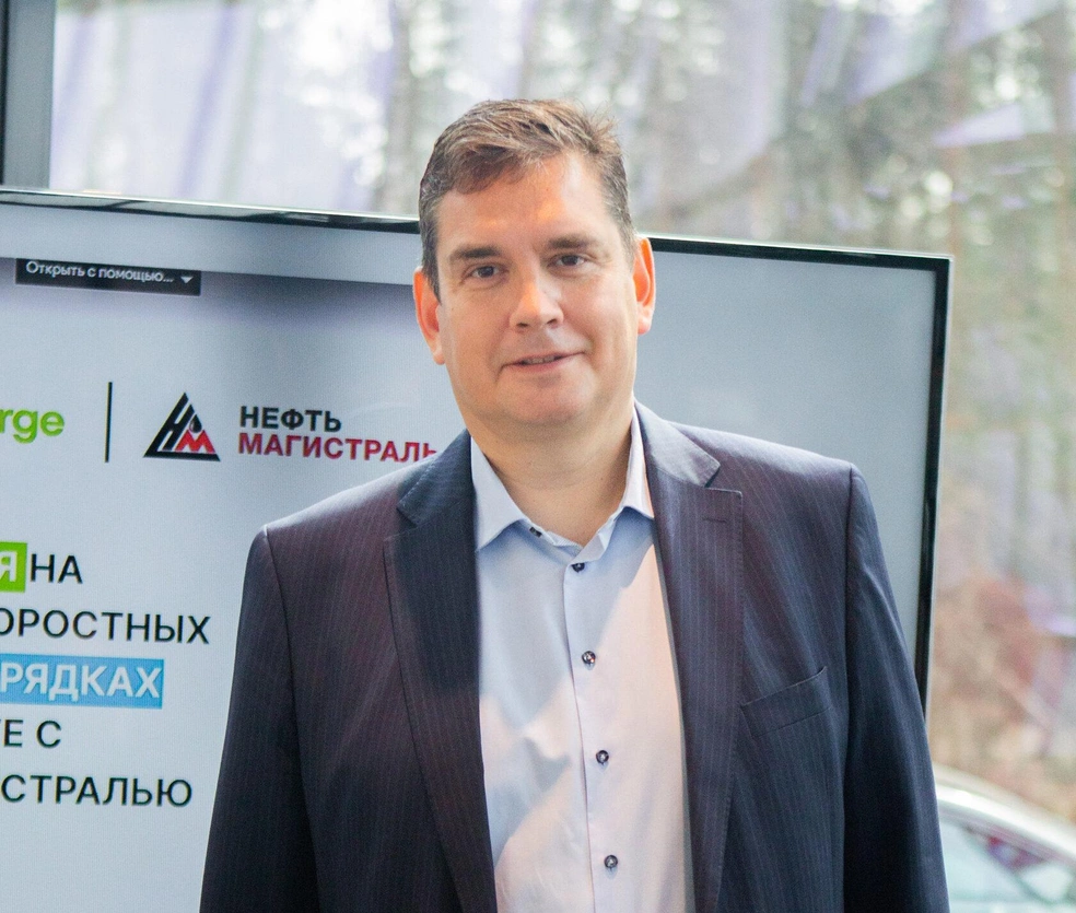В развитии бизнес-интересов «Нефтьмагистрали» также задействован супруг Елены 53-летний Сергей Соловьев | Источник: electro.cars
