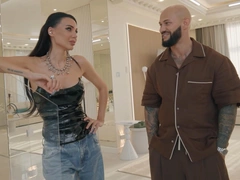 Крик души Оксаны Самойловой: «Я устала быть мамой для своего мужа»