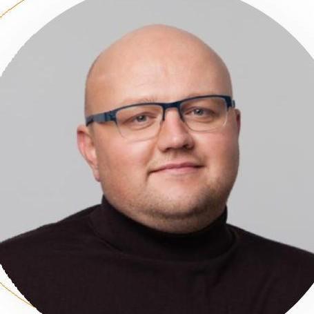 <p>Максим Жабин</p>