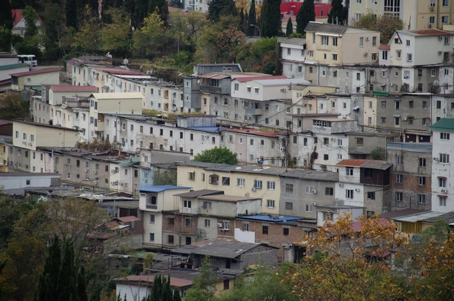 В городе&nbsp;— целые кварталы жилых гаражей | Источник: Оксана Витязь