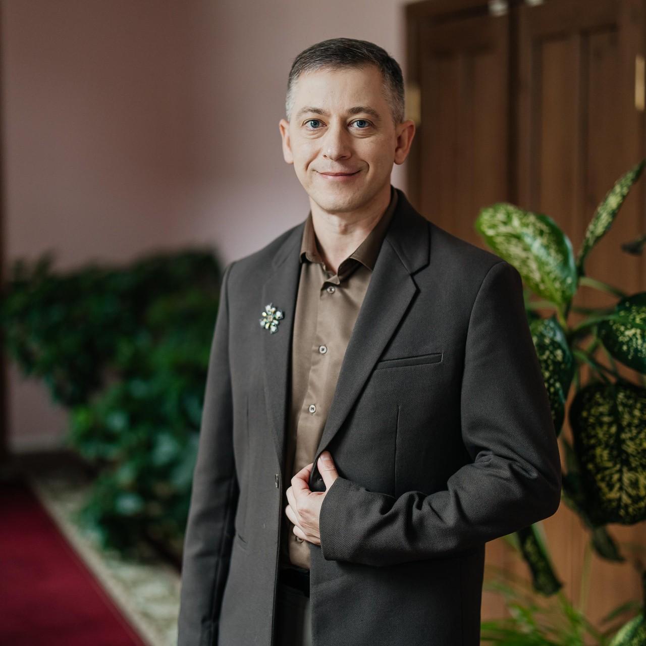 <p>Юрий Еремеев </p>