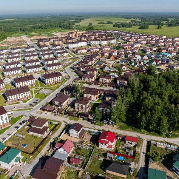 Уютный район недалеко от Новосибирска | Источник: Жилой район «Светлый»