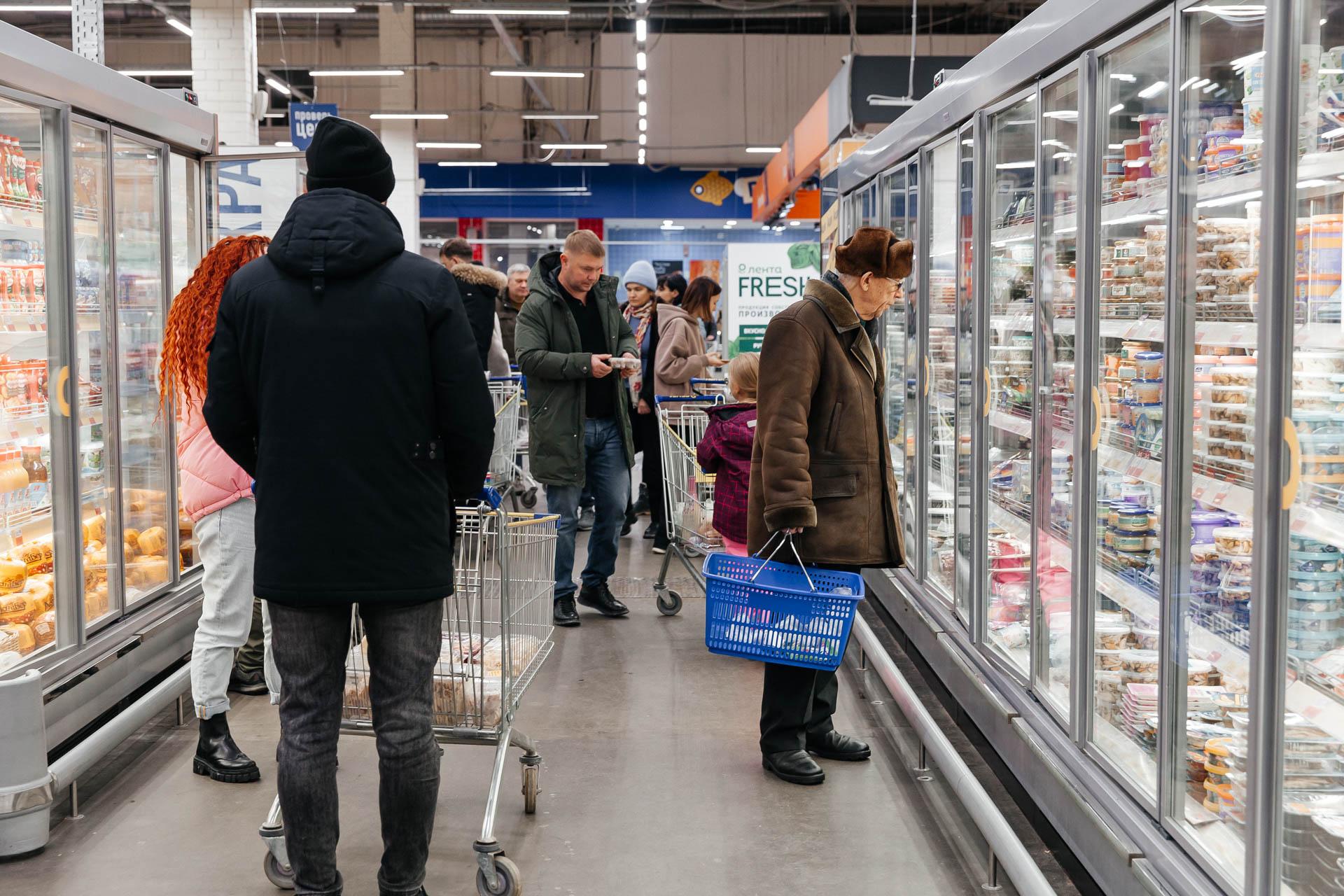 На 56% подорожала продуктовая корзина тюменцев за пять лет. Сколько она стоит?