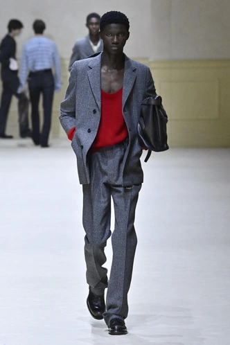 Новая мужская коллекция Prada: какие тренды мы забираем в женский гардероб