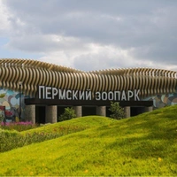 Скандал в новом Пермском зоопарке: медведя бьёт током у бассейна, посетители в шоке