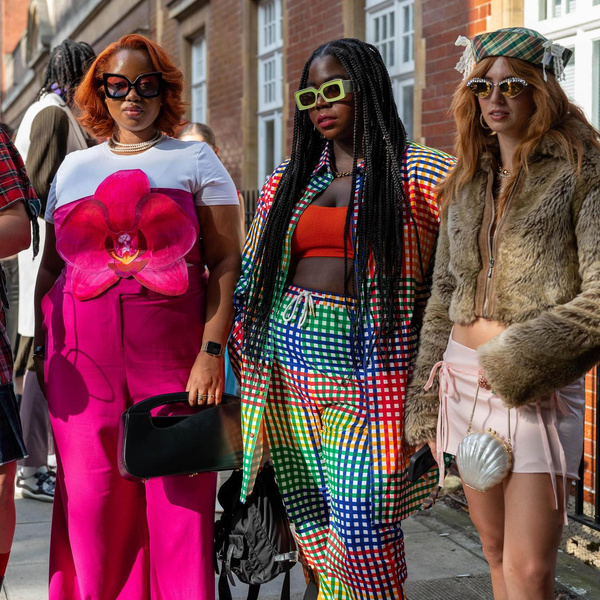 Сапоги-чулки как на Неделе моды в Лондоне — главный тренд 2023-2024, который однозначно стоит попробовать уже сейчас