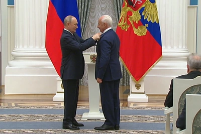 Спиваков удостоен звания Героя Труда от президента