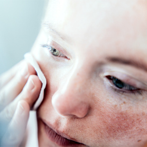Что делать, если у тебя чувствительная кожа: 7 советов от дерматологов