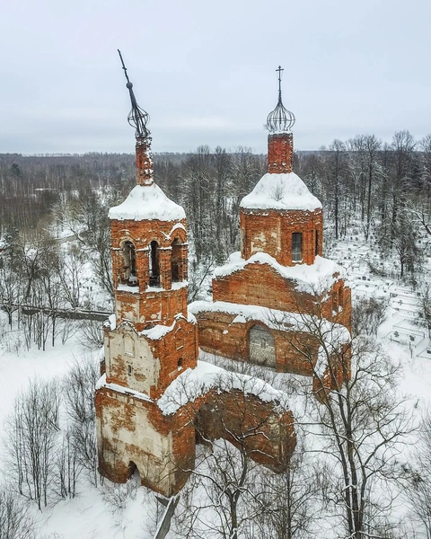 6 заброшенных церквей в самом сердце России, о которых никто не знает: смотрим фото