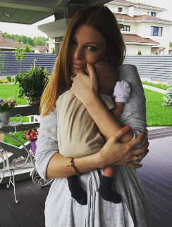 Наталья Подольская с маленьким сыном Артемом