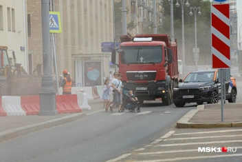 В районе ВДНХ сейчас кругом стройка и благоустройство | Источник: Артем Устюжанин / MSK1.RU