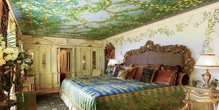 Дом Джанни Версаче: самый печально известный отель фото