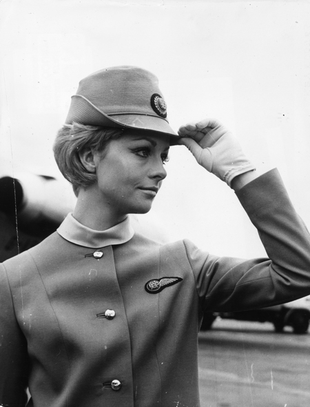 Стюардесса British United Airways (июль 1967)