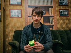 Участник шоу «Удивительные люди» Роман Страхов: «Я показывал фокусы в барах»