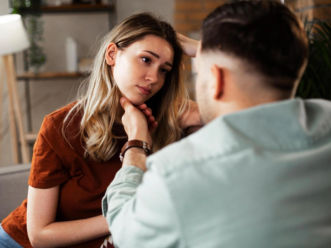 Давно устарели: 8 мифов об отношениях, которые не работают в XXI веке | marieclaire.ru