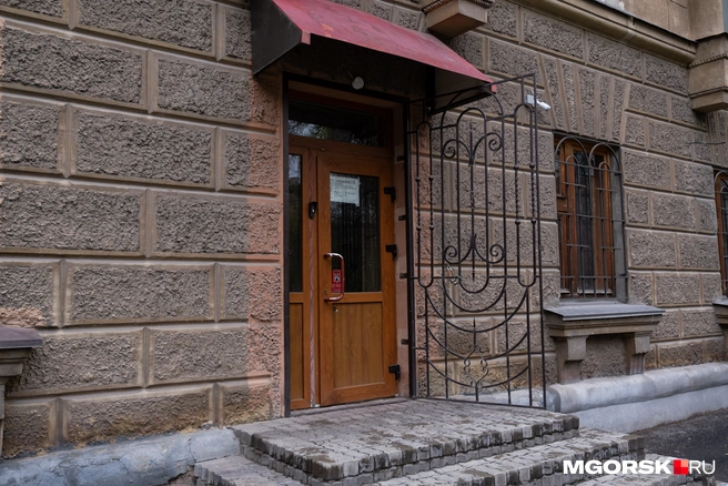 Так выглядит один из врачебных кабинетов в районе, входная группа которого понравилась урбанисту из Челябинска | Источник: Даниил Пономаренко / MGORSK.RU