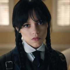 История Лизы Лоринг: актрисы, сыгравшей Уэнздэй в первом фильме про семейку Аддамс