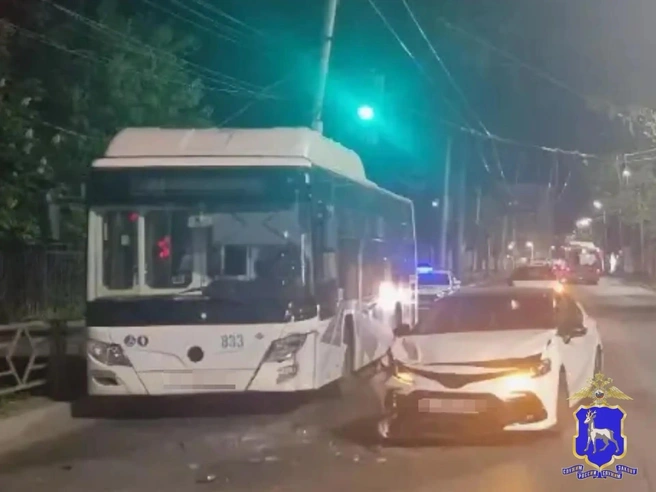 В автобусе в момент ДТП находились восеь пассажиров | Источник: ГУ МВД России по Самарской области