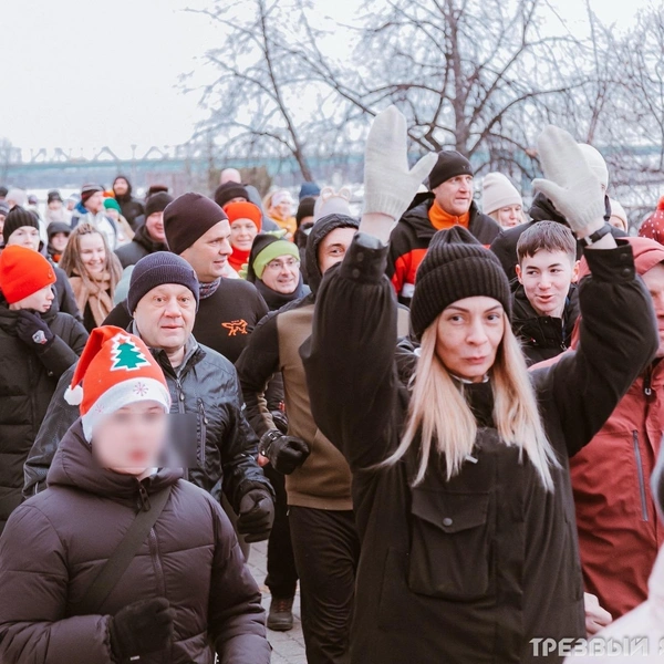 В забеге приняли участие сотни ярославцев | Источник: «Трезвый Ярославль»