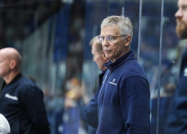 Изначально Ларионов получил народную любовь, которая спустя пару лет стала трансформироваться в гнев | Источник: ХК «Торпедо» / Vk.com