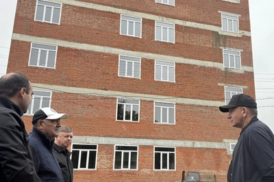 Гришаев проверил стройку больницы и дороги в Пензенской области