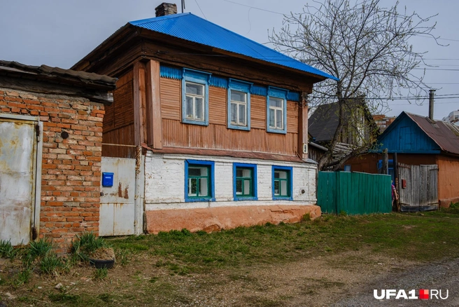 Еще один двухэтажный | Источник: Булат Салихов / UFA1.RU