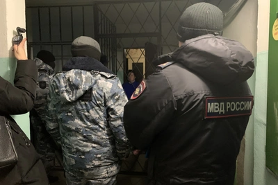 Трое иностранцев выдворены из России за нарушения