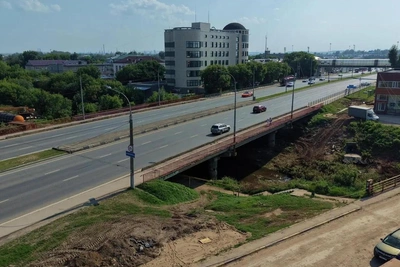 На шоссе Космонавтов перекроют полосу и откроют съезд