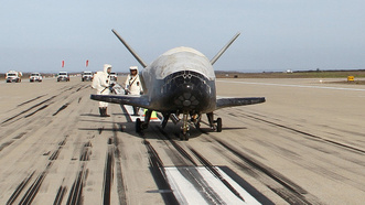 Американский космический беспилотник Boeing X-37B