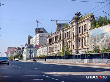 А тут вообще не вписывается… | Источник: Булат Салихов / UFA1.RU