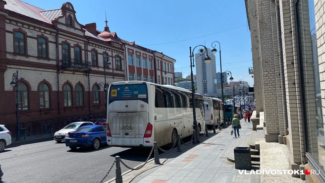 В последние несколько недель количество китайских туристов стало еще больше | Источник: Елена Буйвол / VLADIVOSTOK1.RU