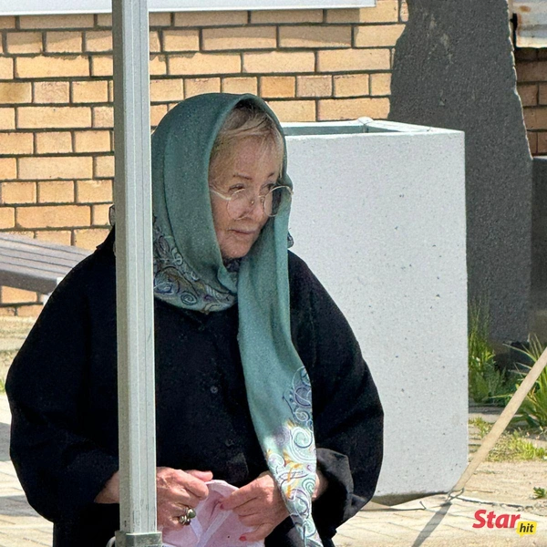 Мама Анастасии&nbsp;— Валентина Заворотнюк