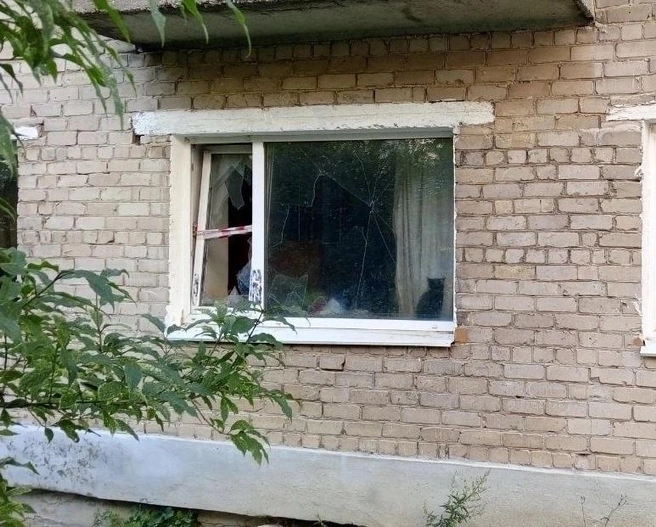 Преступник разбил окно в квартире женщины  | Источник: «Котоспас Чусовой» / Vk.com