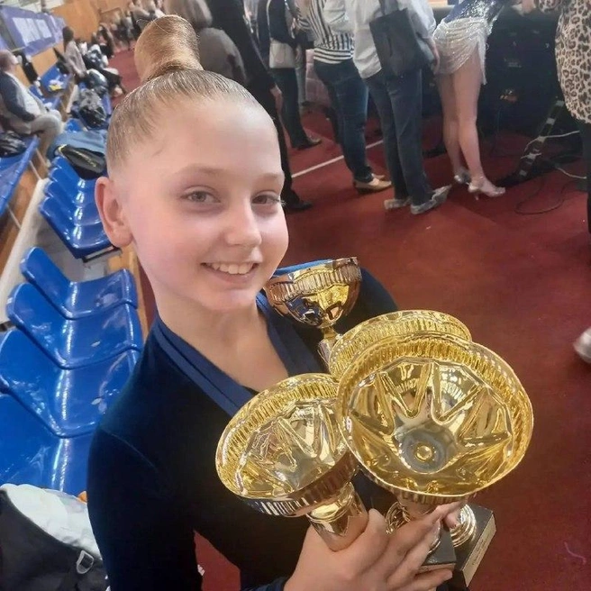 Эвелина была совершенно здоровым ребенком, успешно занималась танцами | Источник: семейный архив Ольги Ханжиной