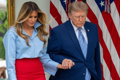 Эксперт: Трамп показал, кто главный в браке с Меланией