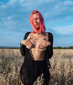 #Нюдсочетверг: откровенные фотографии самых красивых девушек из «Твиттера» (X). Выпуск 176