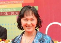 Лариса Гузеева: «Замечала, как муж смотрит на моих худых подружек»