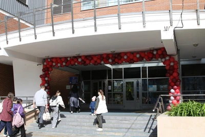 В школах назвали даты последних звонков и выпускных